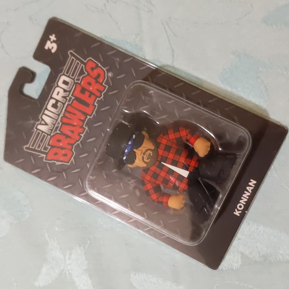 Micro Brawlers, KONNAN